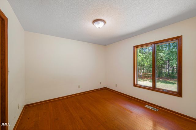 1044 Log Barn Road, Pittsboro, NC 27312