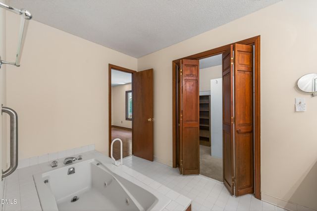 1044 Log Barn Road, Pittsboro, NC 27312