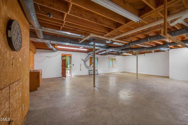 1044 Log Barn Road, Pittsboro, NC 27312