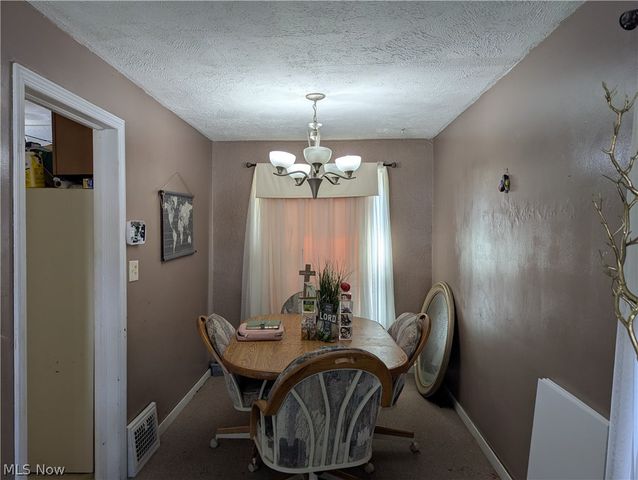1490 - 1492 E 250th Street, Euclid, OH 44117