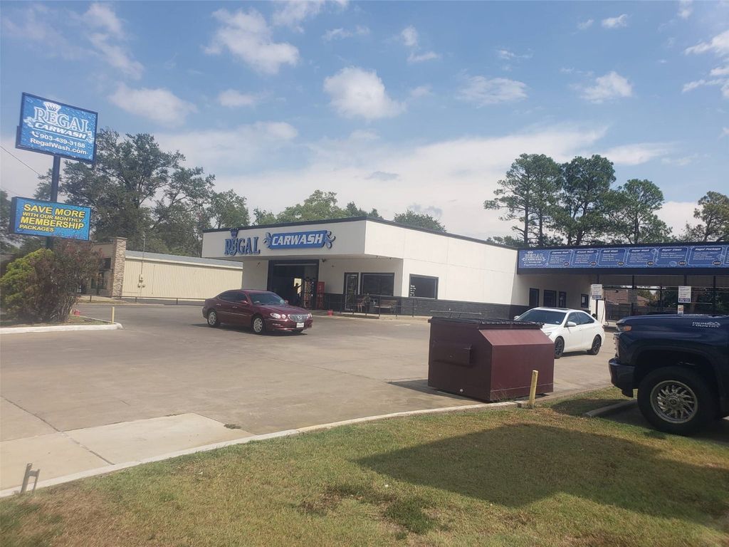 1430 S Broadway Street, Sulphur Springs, TX 75482