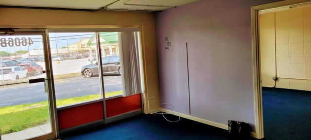 4606 W 103rd Street B, Oak Lawn, IL 60453