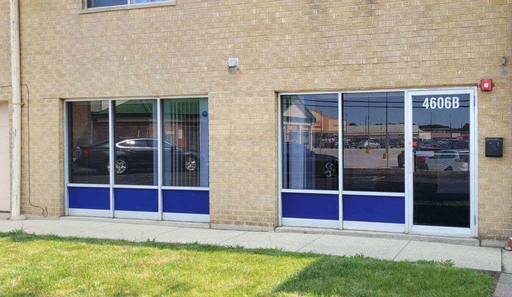 4606 W 103rd Street B, Oak Lawn, IL 60453