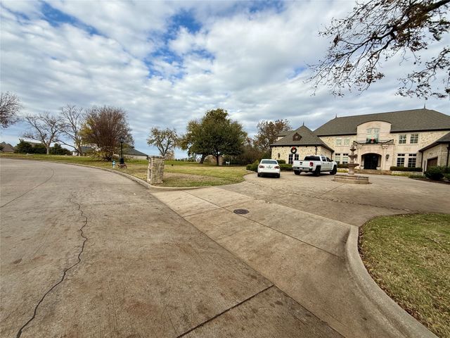 8 Terrabella Lane, Heath, TX 75032