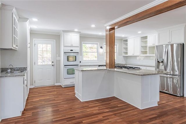 4571 Huntridge Drive NE, Roswell, GA 30075