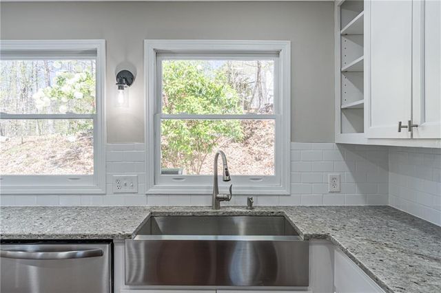 4571 Huntridge Drive NE, Roswell, GA 30075