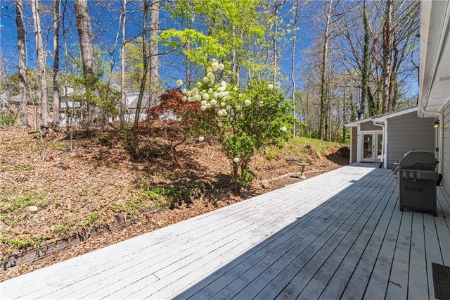 4571 Huntridge Drive NE, Roswell, GA 30075