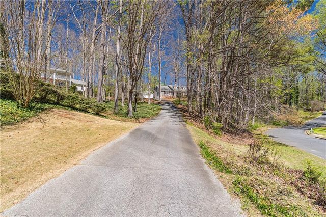 4571 Huntridge Drive NE, Roswell, GA 30075