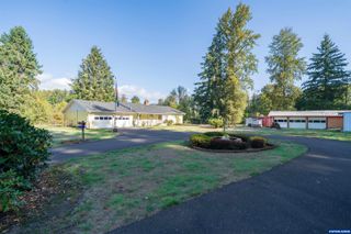 628 13th St, Lyons, OR 97358
