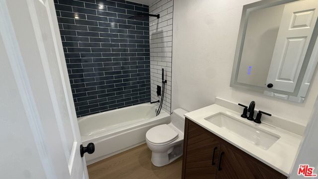 5542 Las Virgenes Road 97, Calabasas, CA 91302