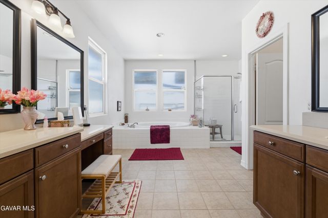 41641 Doverwood Court, Lancaster, CA 93536