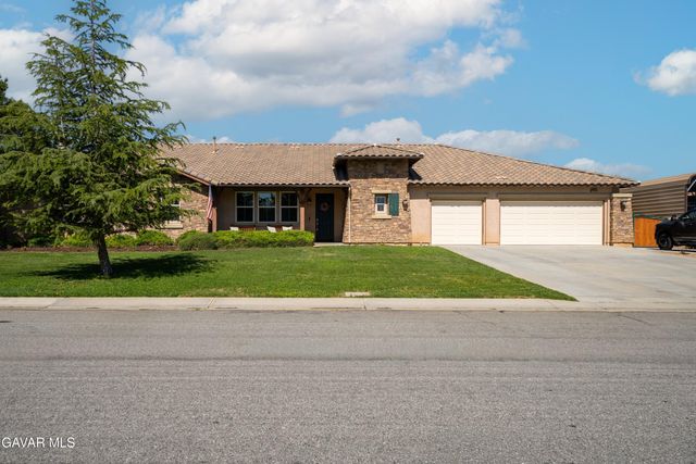 41641 Doverwood Court, Lancaster, CA 93536