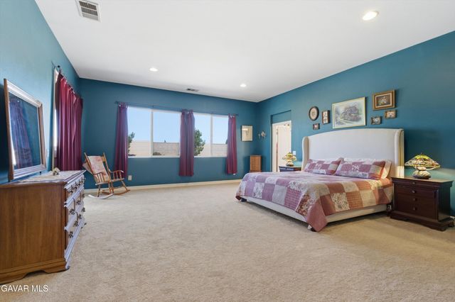 41641 Doverwood Court, Lancaster, CA 93536