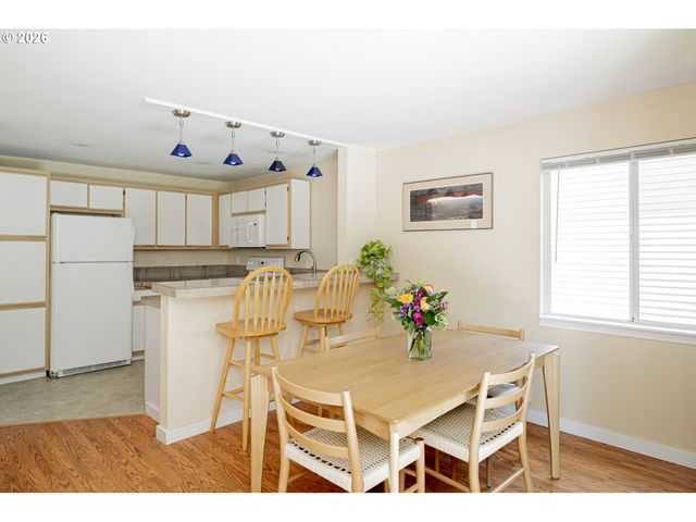 7310 Se THIESSEN Rd, Milwaukie, OR 97267