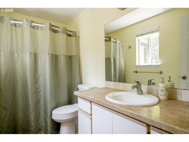 7310 Se THIESSEN Rd, Milwaukie, OR 97267