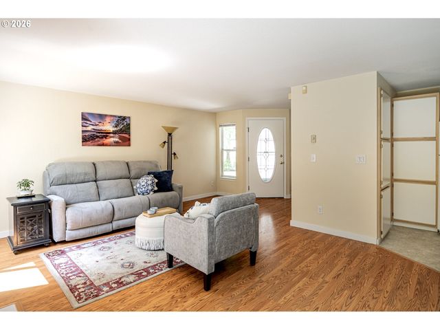 7310 Se THIESSEN Rd, Milwaukie, OR 97267