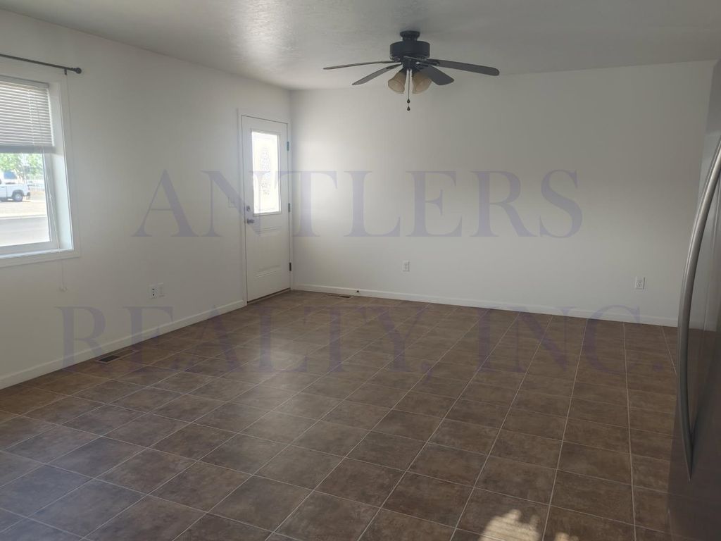 1190 E Adams St, Powell, WY 82435 photo 3