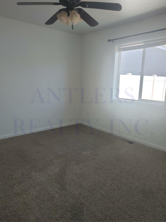1190 E Adams St, Powell, WY 82435 photo 4