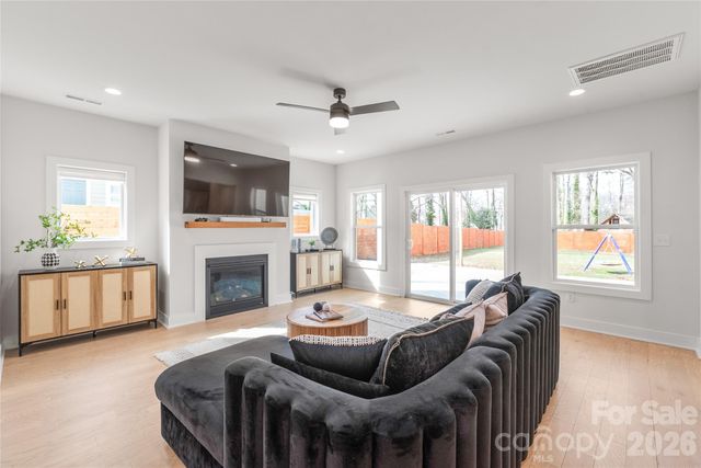 5773 Stephanie Street, Charlotte, NC 28212