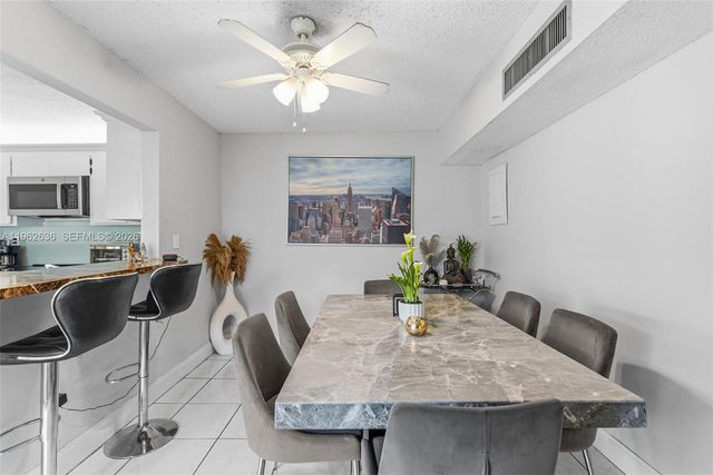 4726 SW 67th Ave F6, Miami, FL 33155