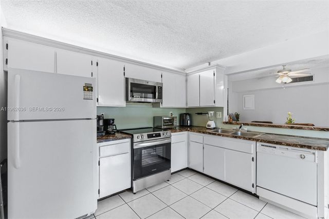 4726 SW 67th Ave F6, Miami, FL 33155