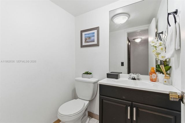 4726 SW 67th Ave F6, Miami, FL 33155