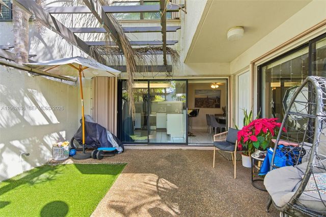 4726 SW 67th Ave F6, Miami, FL 33155