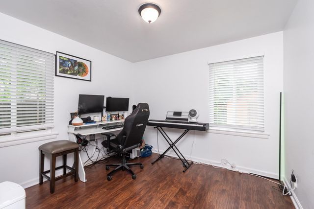 2808 16th Ave, Sacramento, CA 95820