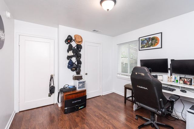 2808 16th Ave, Sacramento, CA 95820
