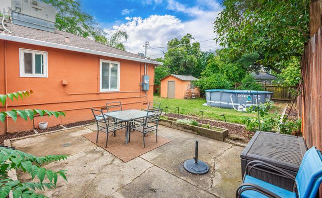 2808 16th Ave, Sacramento, CA 95820