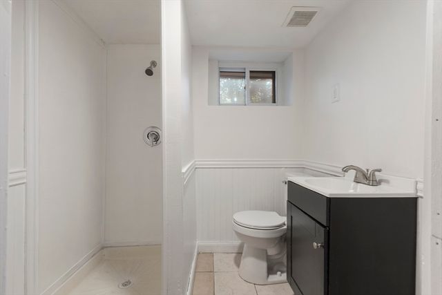17 Linwood, Holbrook, MA 02343