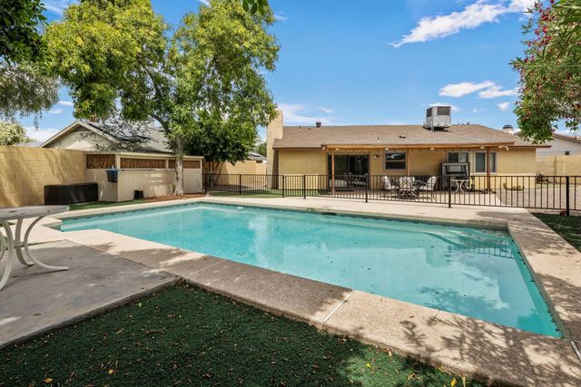 10625 E Becker Lane, Scottsdale, AZ 85259