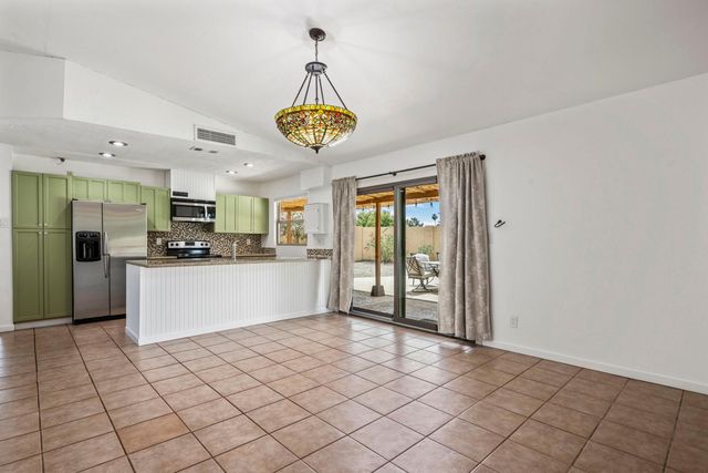 10625 E Becker Lane, Scottsdale, AZ 85259