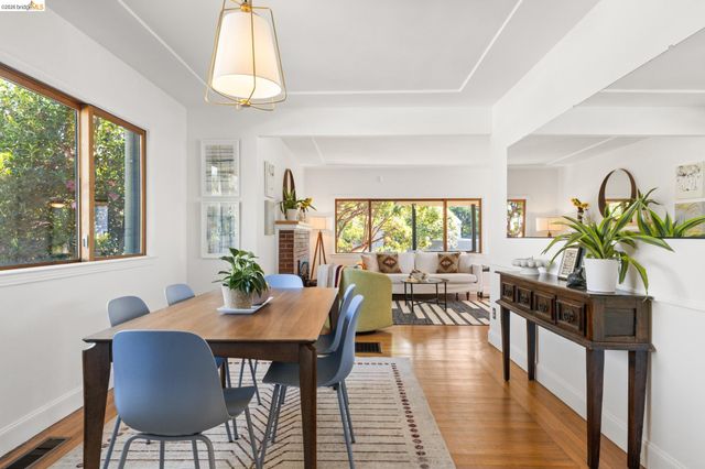 1250 Ocean Ave, Emeryville, CA 94608