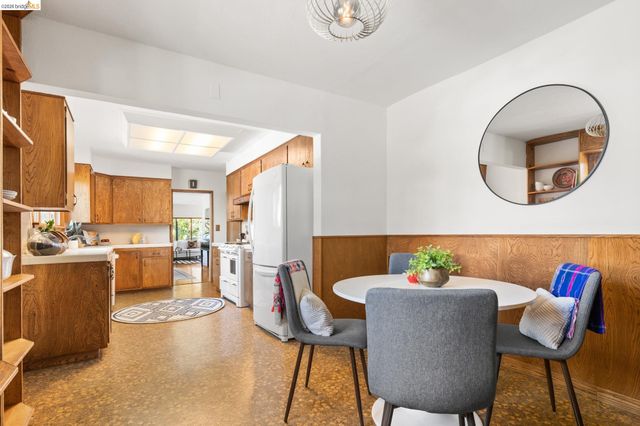 1250 Ocean Ave, Emeryville, CA 94608