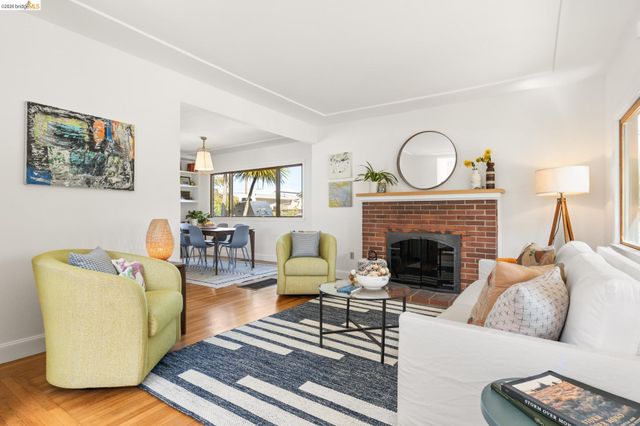 1250 Ocean Ave, Emeryville, CA 94608