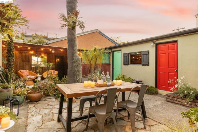 1250 Ocean Ave, Emeryville, CA 94608