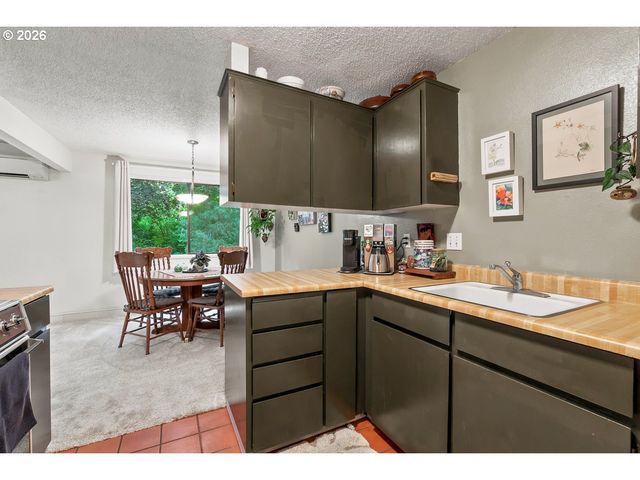 7134 Sw MURRAY Blvd, Beaverton, OR 97008