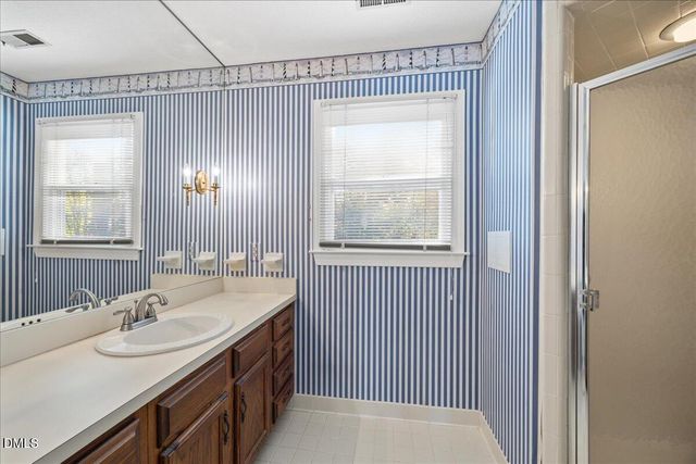 800 Temple Street, Raleigh, NC 27609