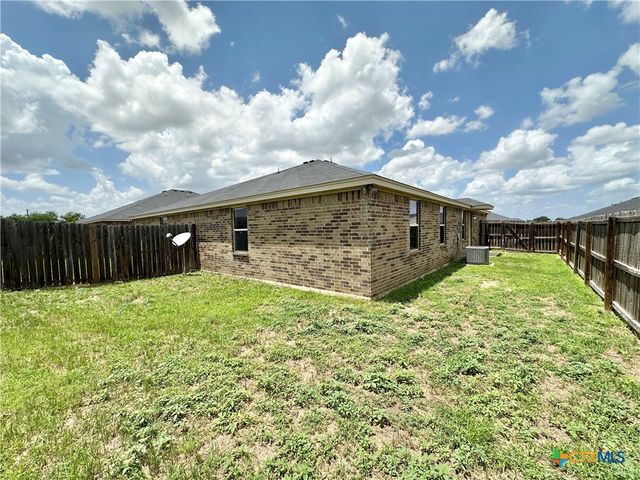 1306 Vanguard Lane, Killeen, TX 76549