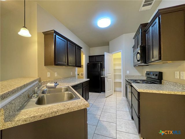 1306 Vanguard Lane, Killeen, TX 76549