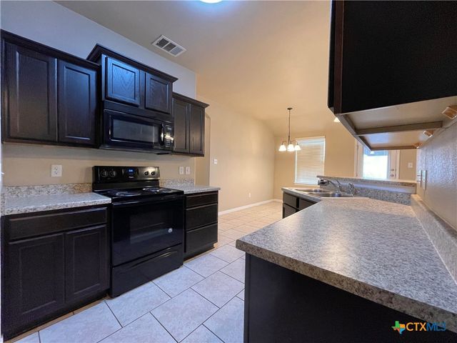 1306 Vanguard Lane, Killeen, TX 76549