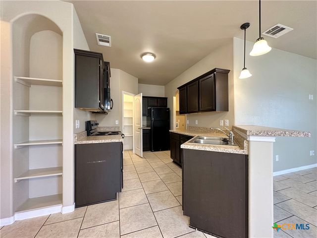 1306 Vanguard Lane, Killeen, TX 76549