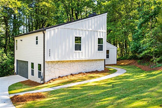 3253 Cedar Bluff Drive NE, Marietta, GA 30062