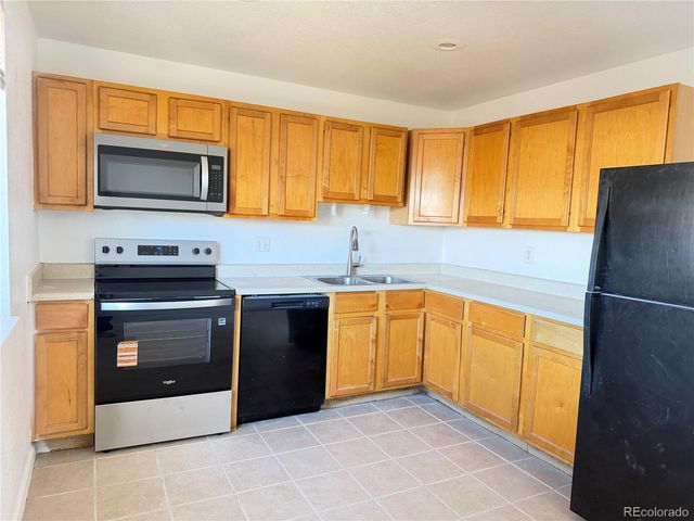 3129 S Winston Street, Aurora, CO 80013