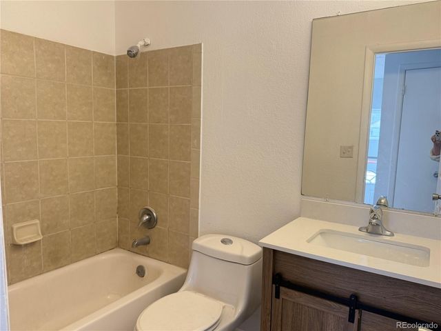 3129 S Winston Street, Aurora, CO 80013