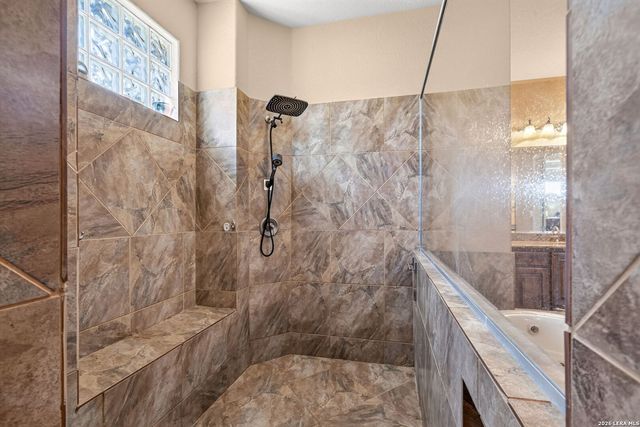 355 Pueblo Pintado, Helotes, TX 78023