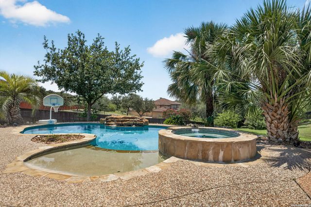 355 Pueblo Pintado, Helotes, TX 78023