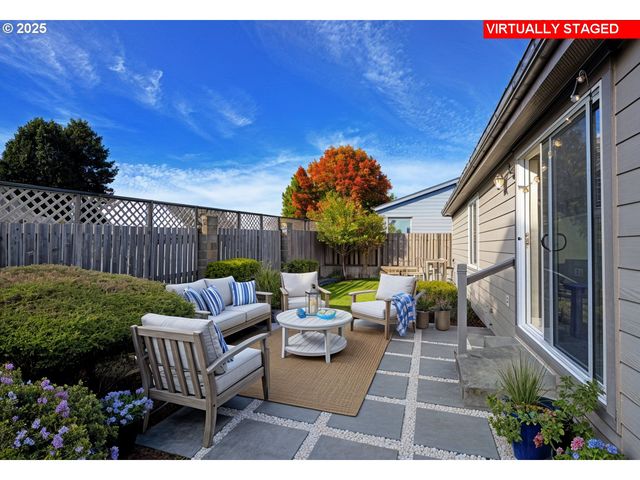 98126 W BENHAM Ln 9, Brookings, OR 97415