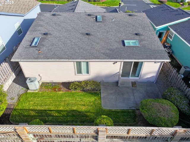 98126 W BENHAM Ln 9, Brookings, OR 97415